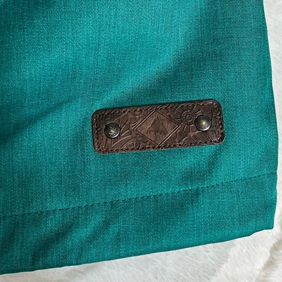 Women’s Burton Dryride Ski Snowboard Jacket Size XS Mutiny Excellent Condition - Picture 11 of 15